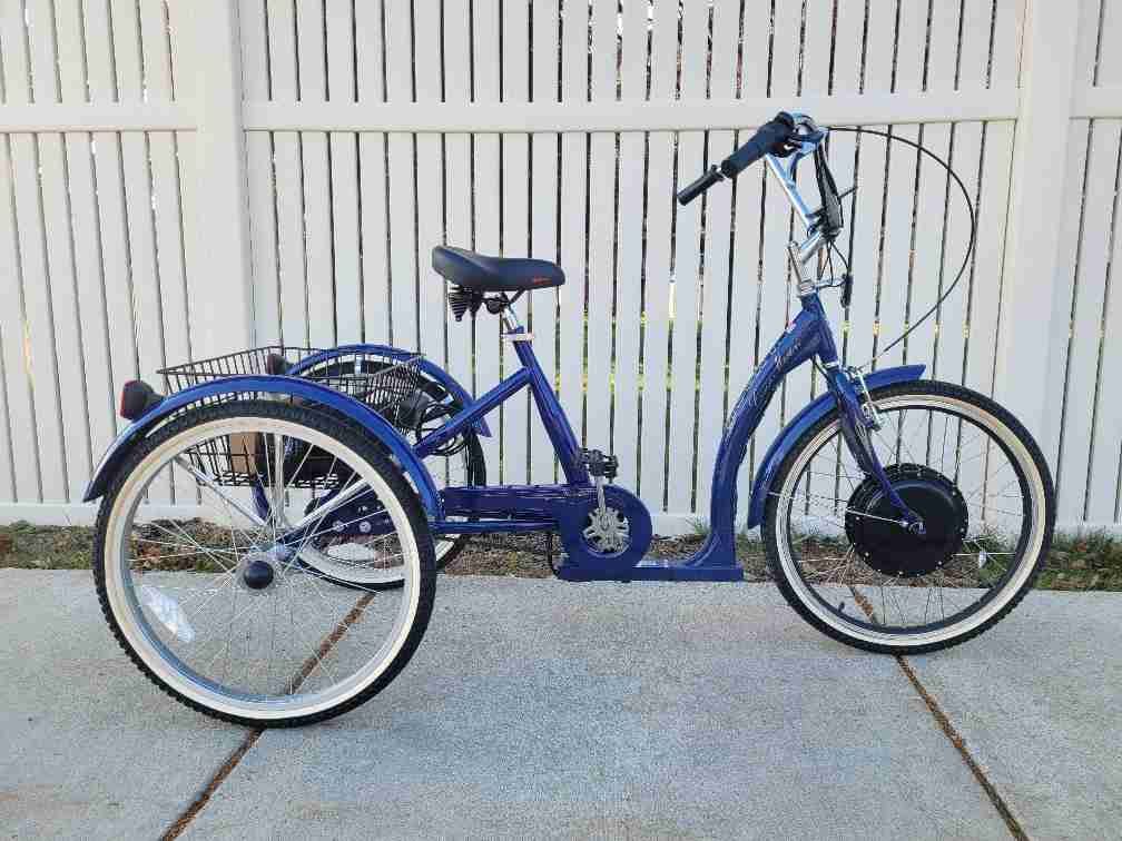Husky Cruise Master Electric Tricycle Husky Cruise Master Electric